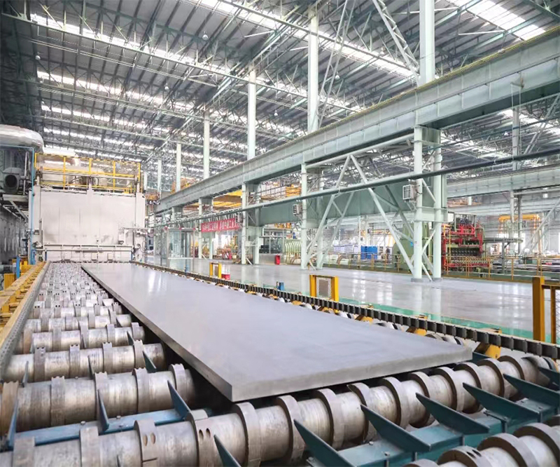 厂家分享超宽铝板在延伸性能上比普通材料更好还可以提供环保利用